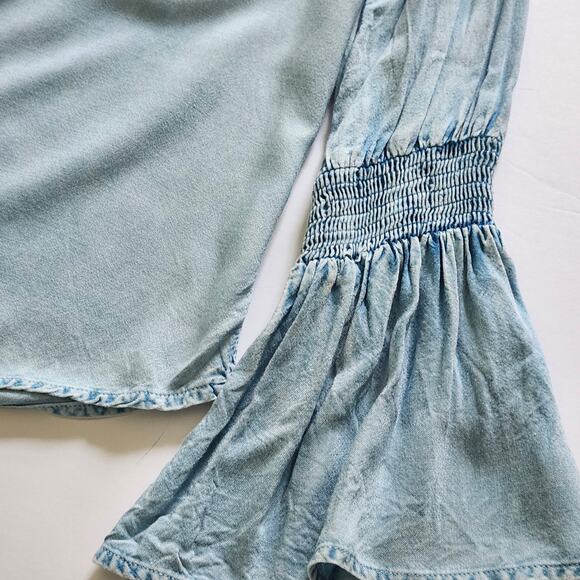 D & Kade Smocked Bodice Bell Sleeved Boho Top Size Small - Picture 5 of 7